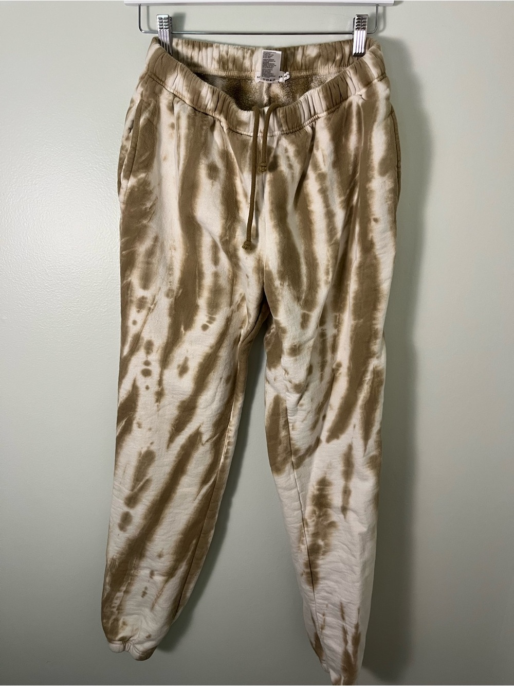 Good American Brown and White Tie-Dye Jogger Pants